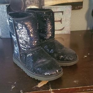 Ugg sequence boots!